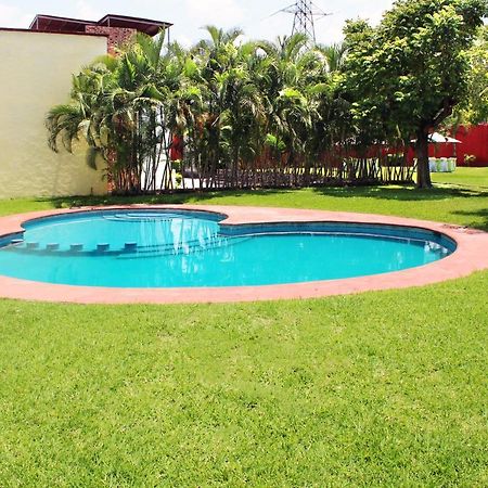 Preciosa Casa Palmera En Cuernavaca Con Alberca, Wifi, Tv Y Cocina Para Fin De Semana, Descanso, Vacaciones O Home Office Emiliano Zapata  Exterior foto